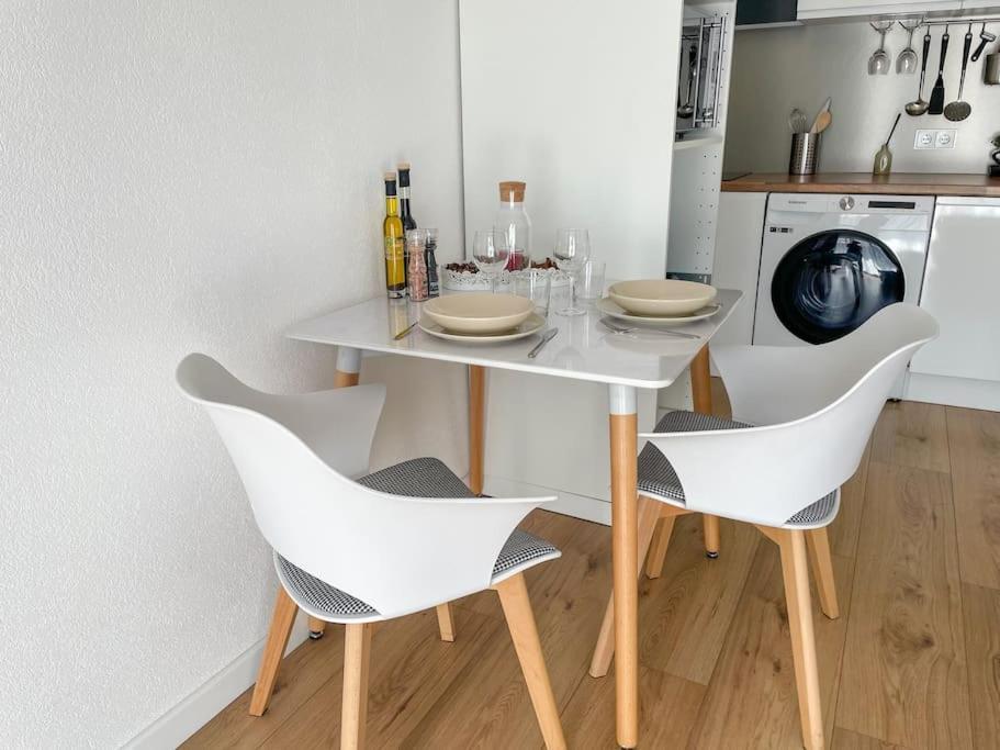 Le Lagon Bleu - Appt Wifi Parking Balcon Le Puy-en-Velay المظهر الخارجي الصورة